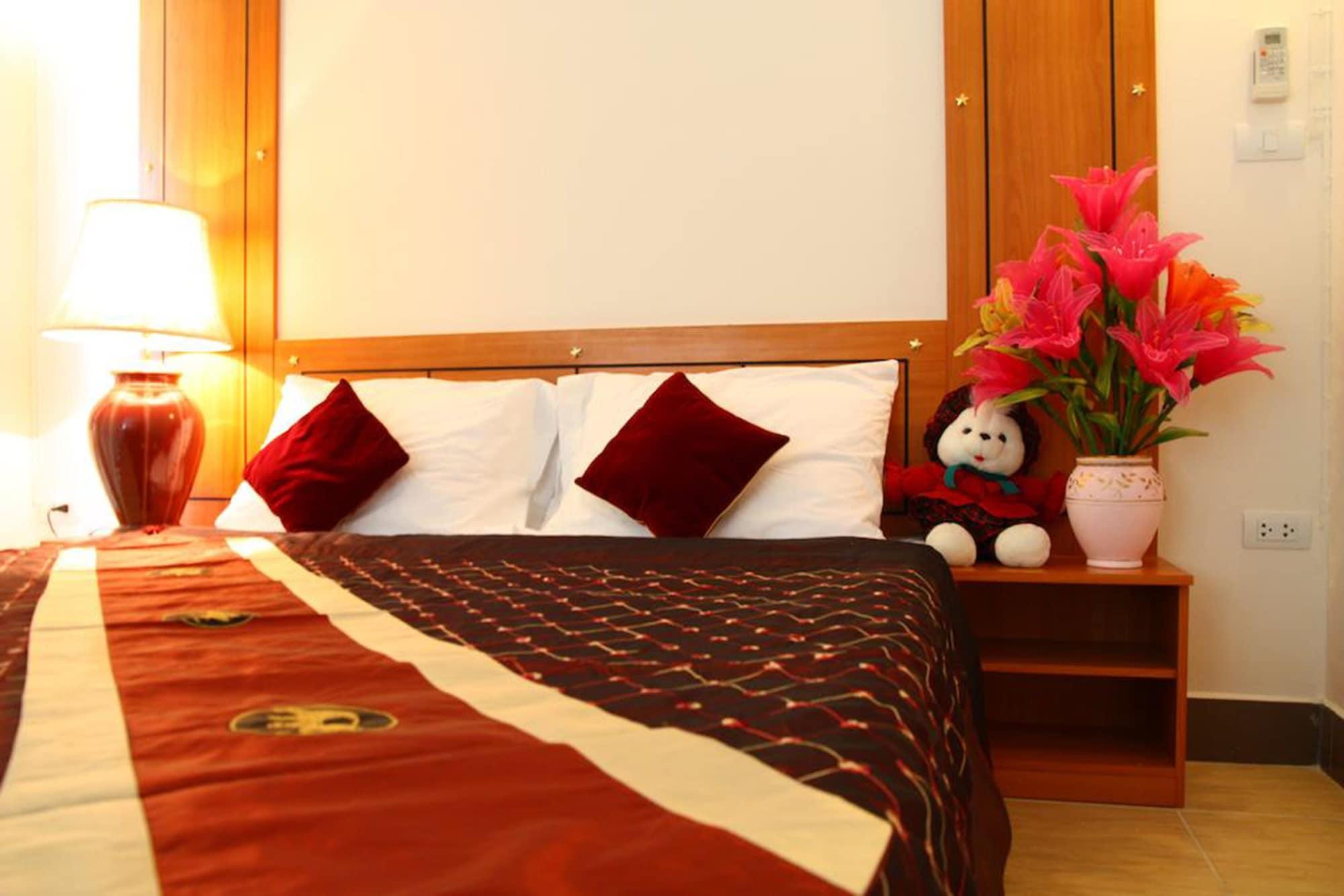 Choktawee Residence And Mansion Chiang Mai Bagian luar foto