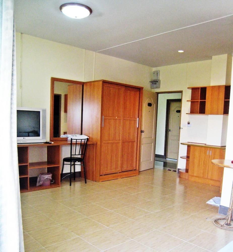 Choktawee Residence And Mansion Chiang Mai Bagian luar foto