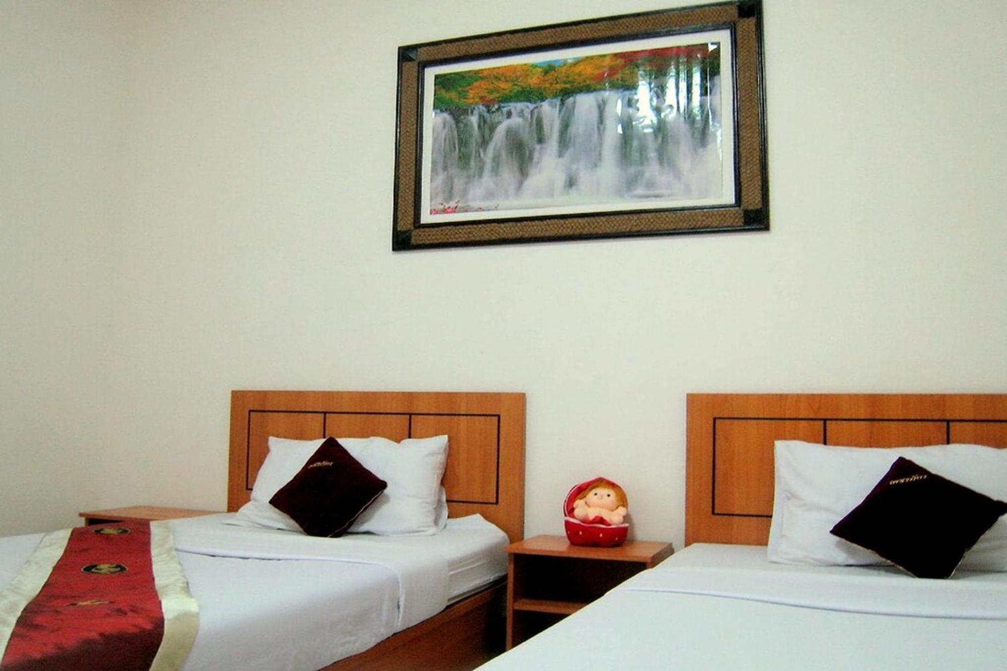 Choktawee Residence And Mansion Chiang Mai Bagian luar foto